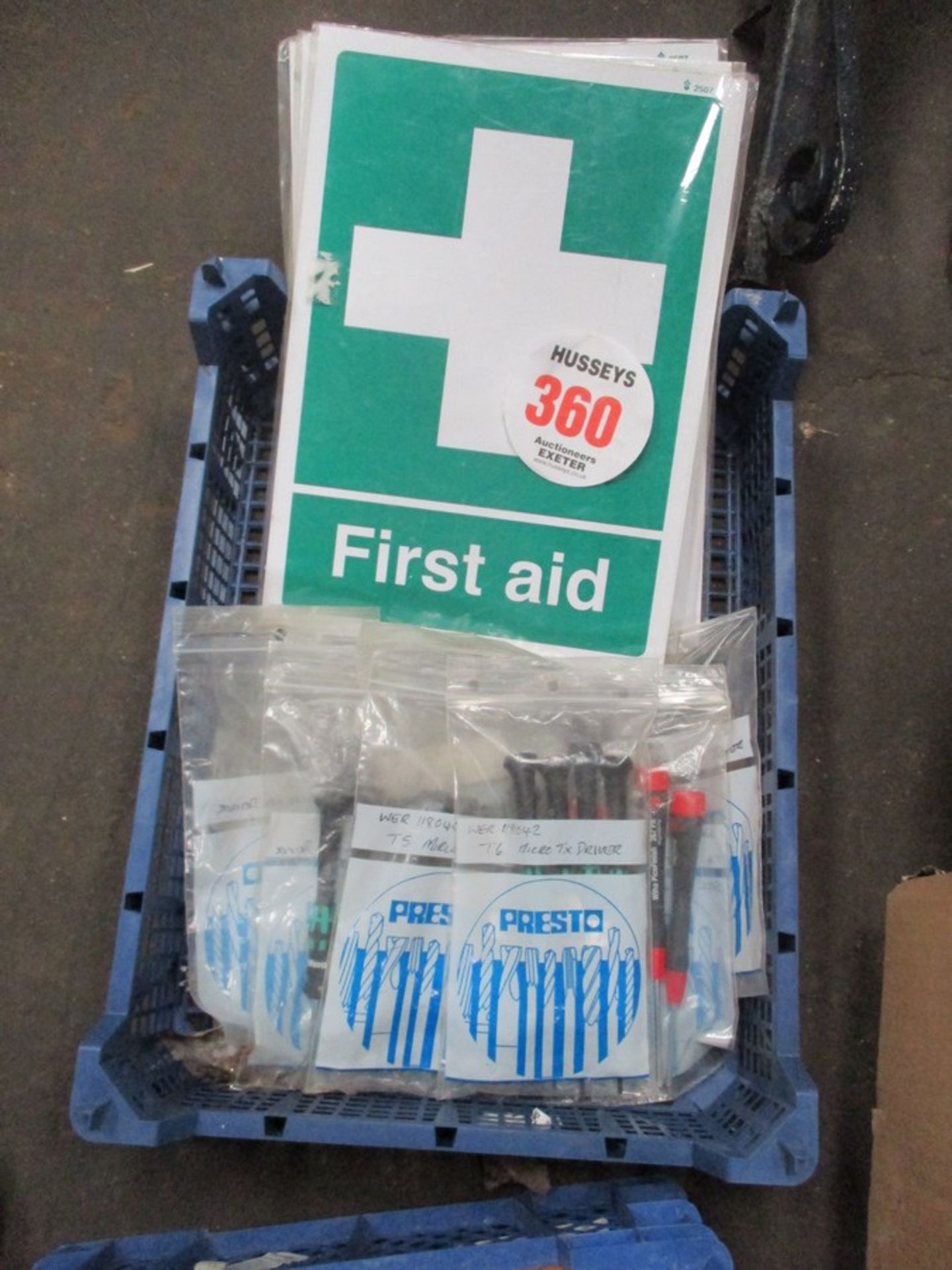FIRST AID SIGNS ETC