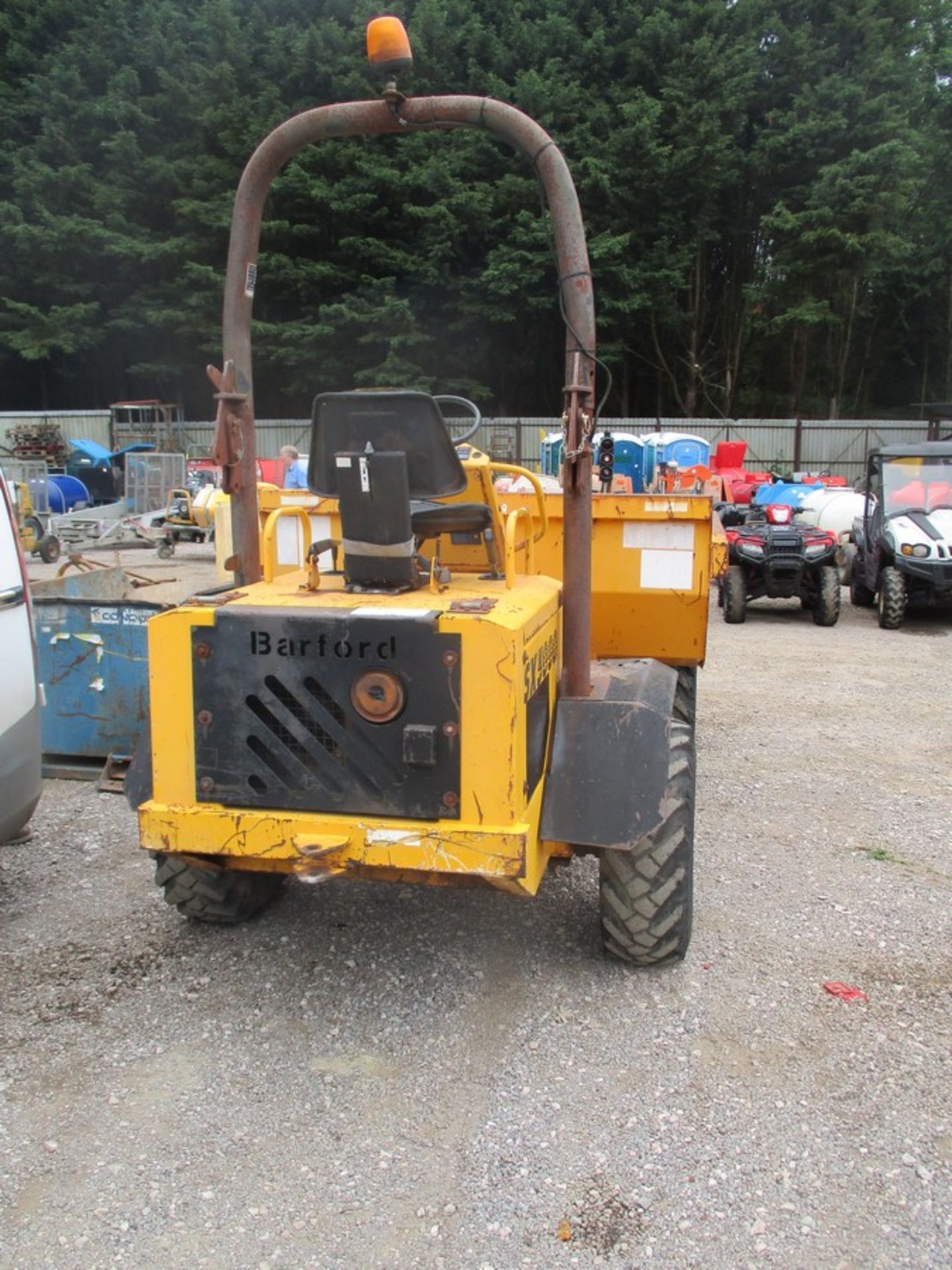 BARFORD 3 TON DUMPER STARTS RUNS DRIVES TIPS KEY - Image 3 of 3