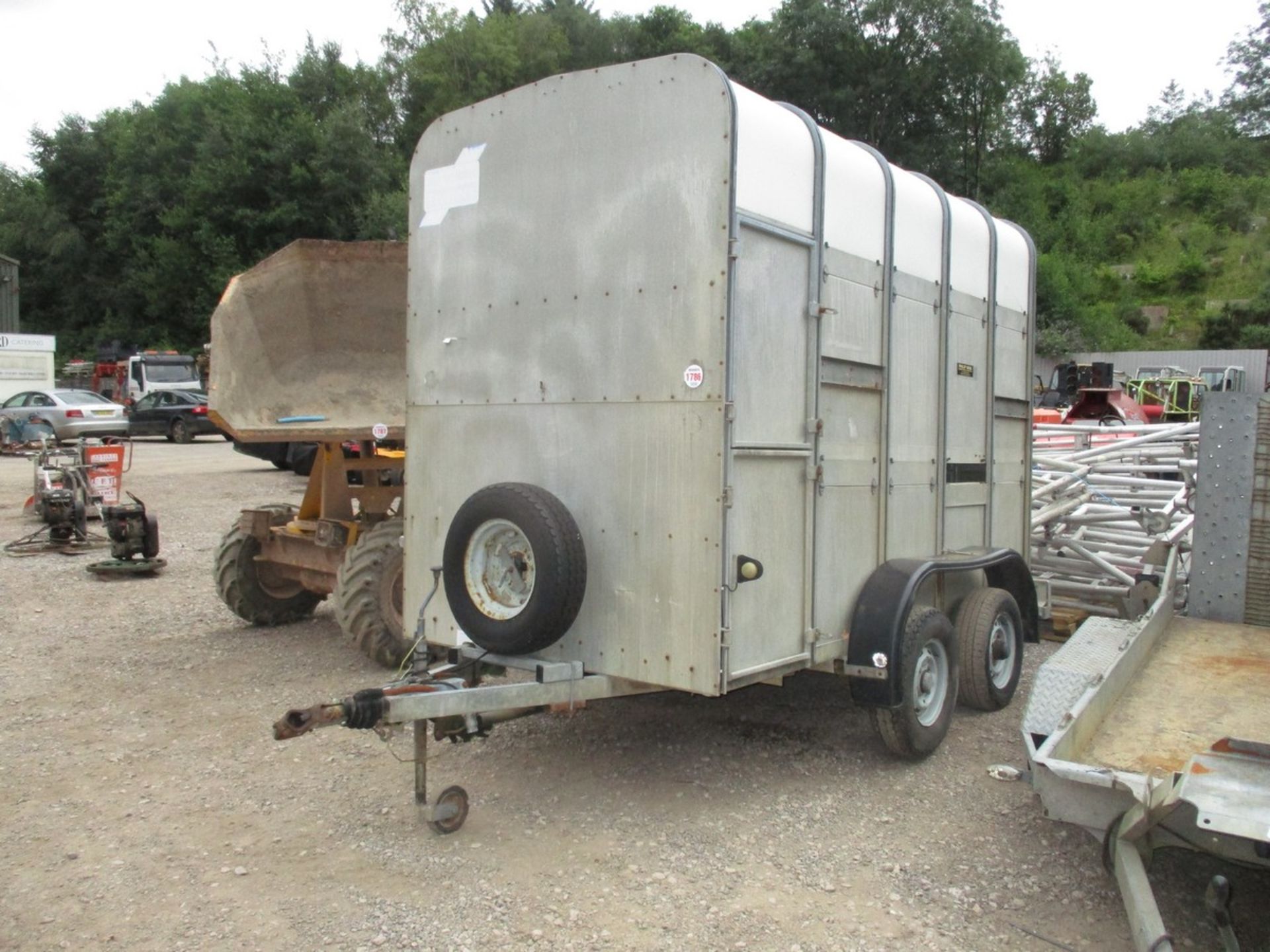 IFOR WILLIAMS LIVESTOCK TRAILER