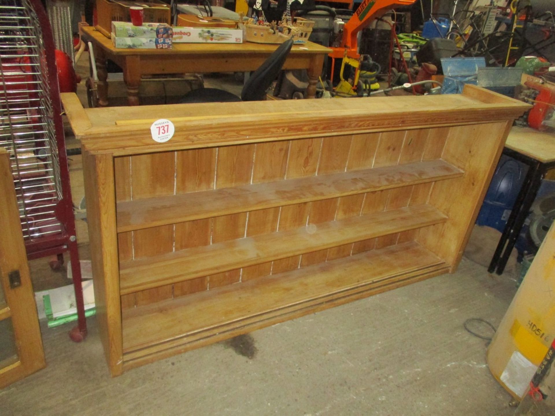 PINE WOODEN WALL DISPLAY UNIT C/W PR OF SLIDING GLAZED DOORS 76X14.5X38.5 HIGH (INCHES)