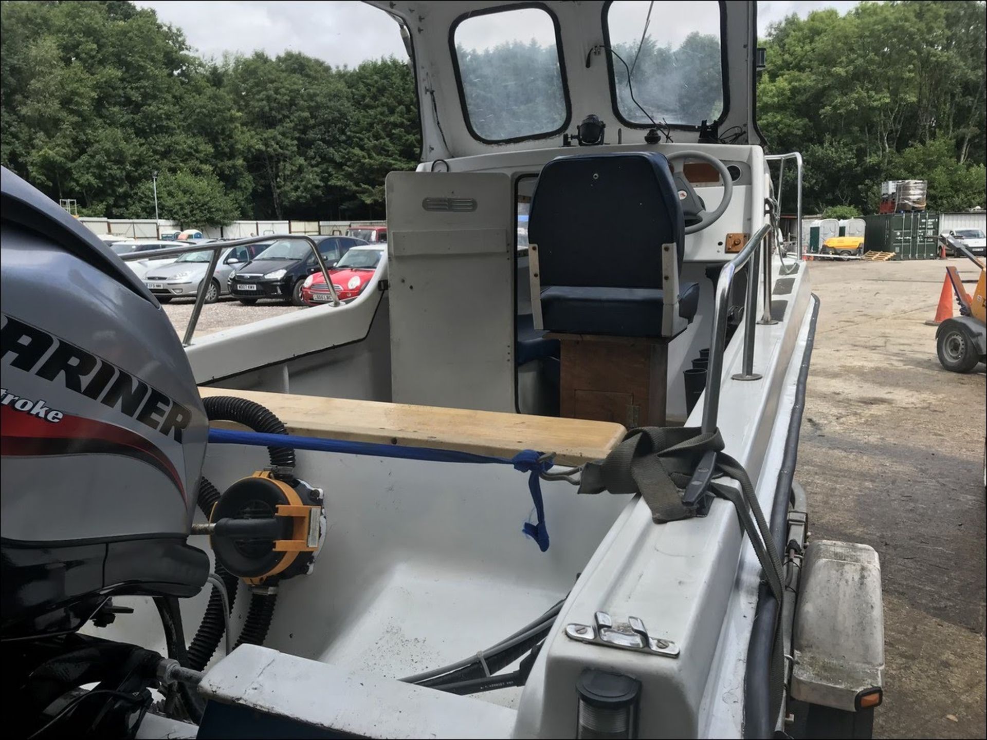 WILSON FLYER 17FT FISHER C/W 2014 MARINER 40HP 4 STROKE OUTBOARD ONLY DONE 30HRS, BRAKED TRAILER - Image 8 of 10