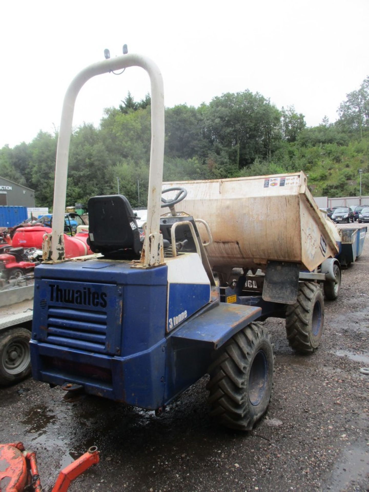 THWAITES 3 TONNE DUMPER RUNS DRIVES TIPS - Image 4 of 5