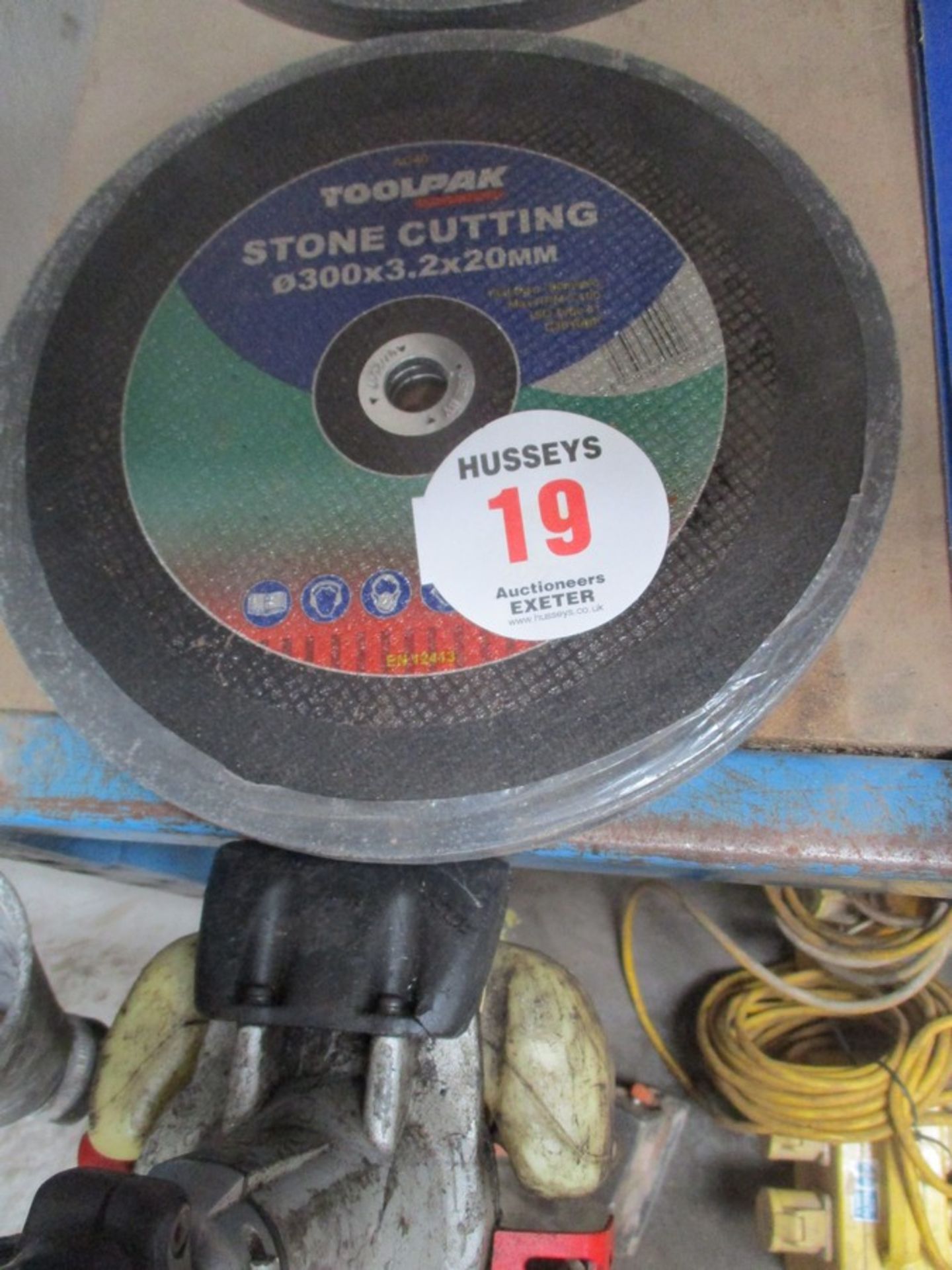 STONE CUTTING DISCS