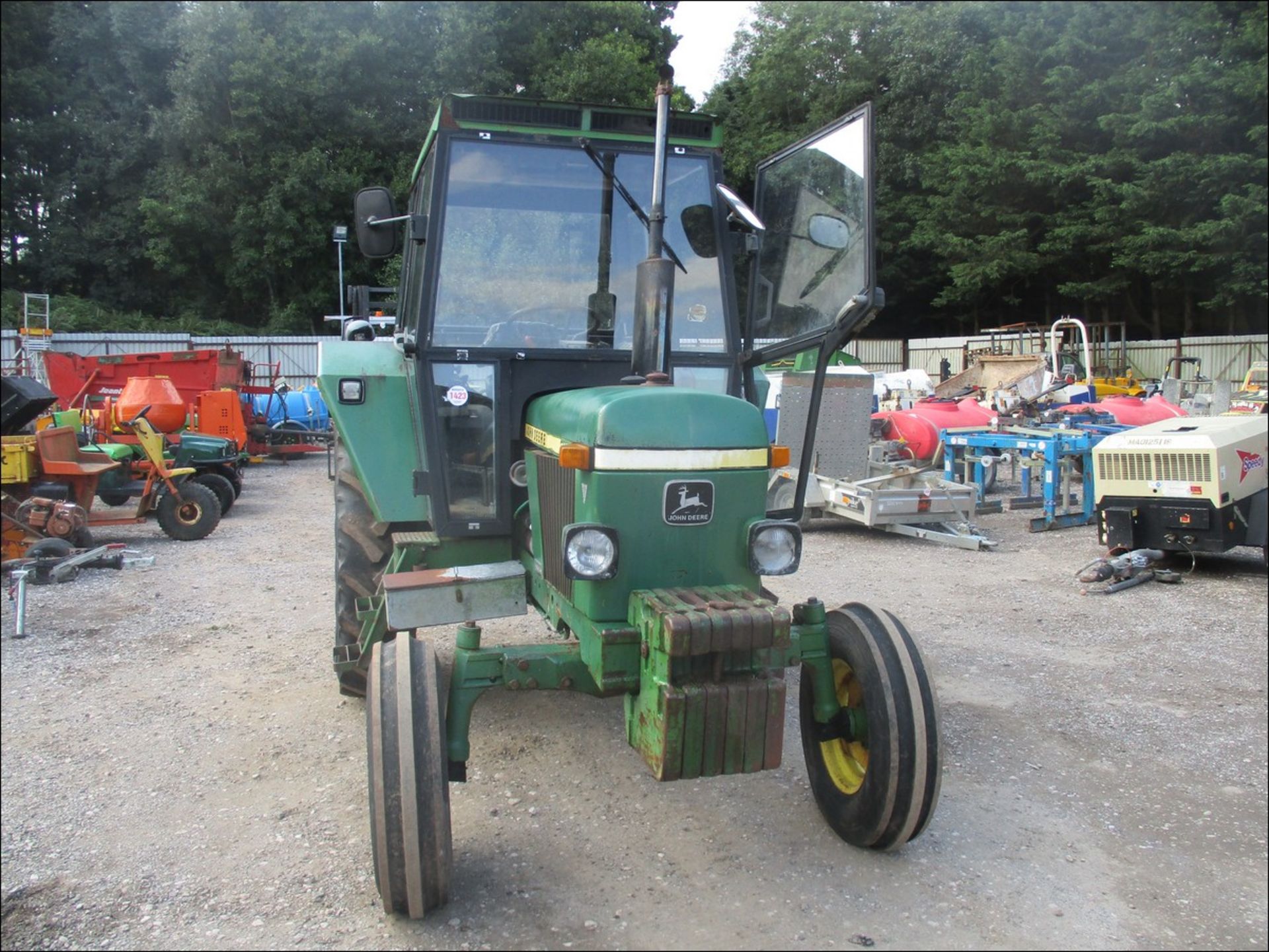 JOHN DEERE 2130 TRACTOR XUD 890V (KEY NO V5)