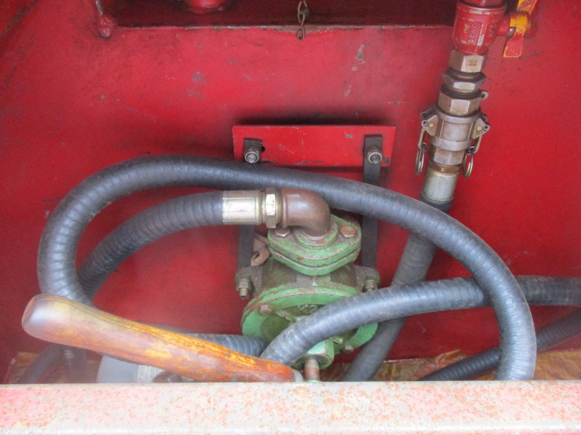 WESTERN 950L DIESEL BOWSER C/W DISTRIBUTION PUMP TO THE REAR - Bild 4 aus 4