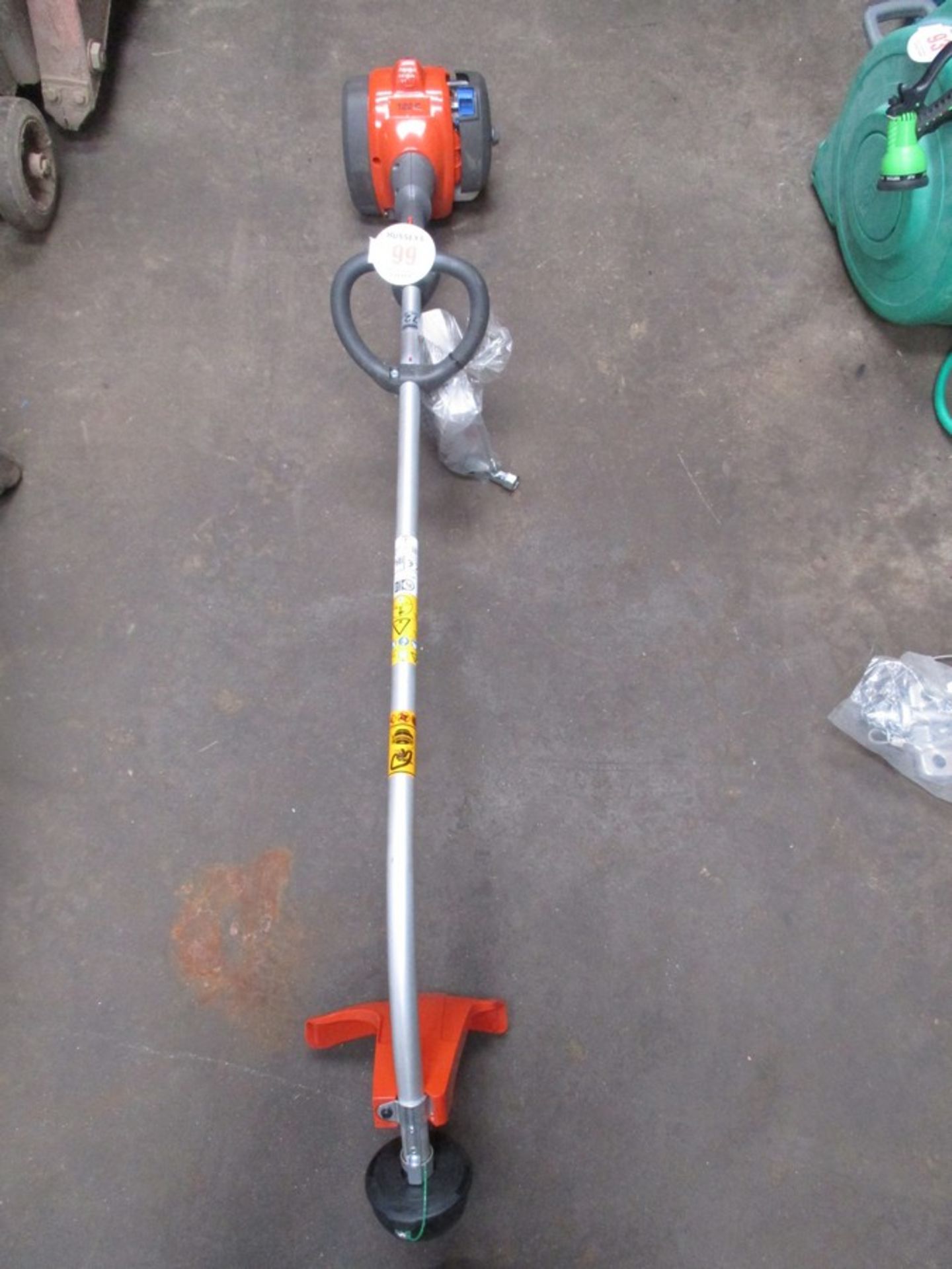 HUSQVARNA STRIMMER (NEW)