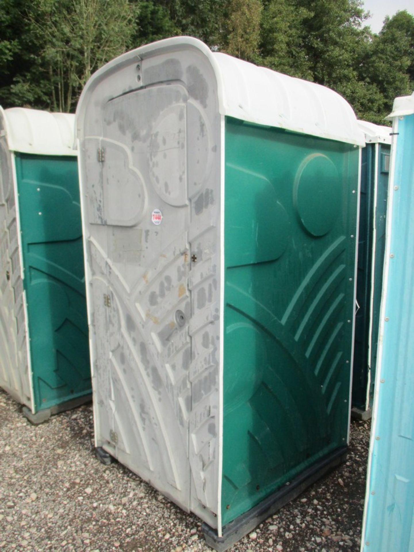 PORTABLE TOILET - Bild 2 aus 2