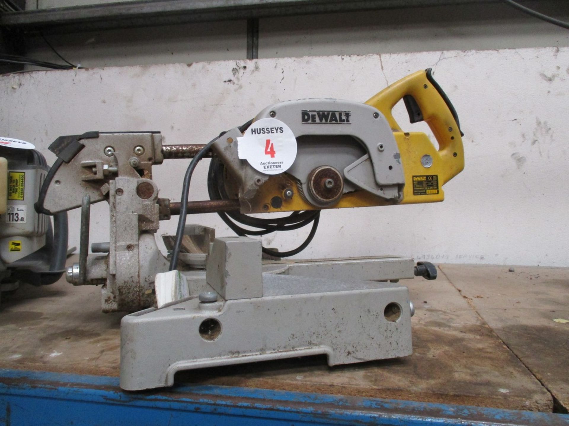 DEWALT MITRE SAW