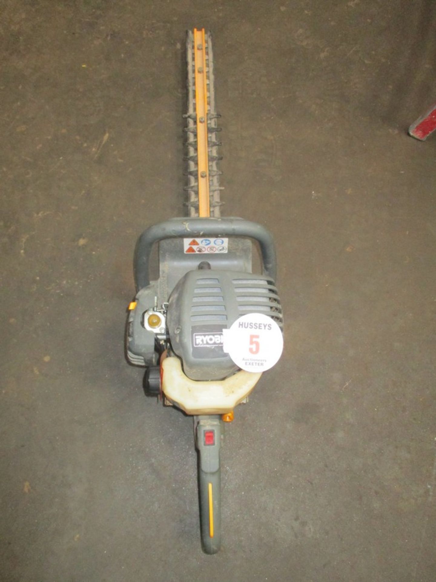 RYOBI HEDGE TRIMMER