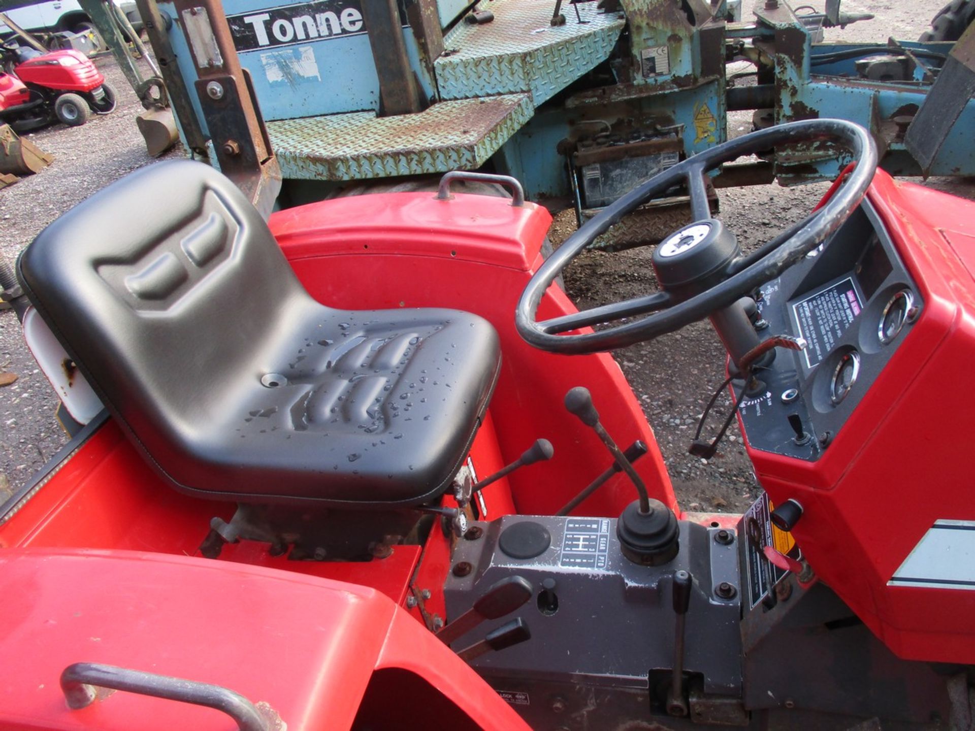 MASSEY FERGUSON 1030 COMPACT R.D. - Image 5 of 5