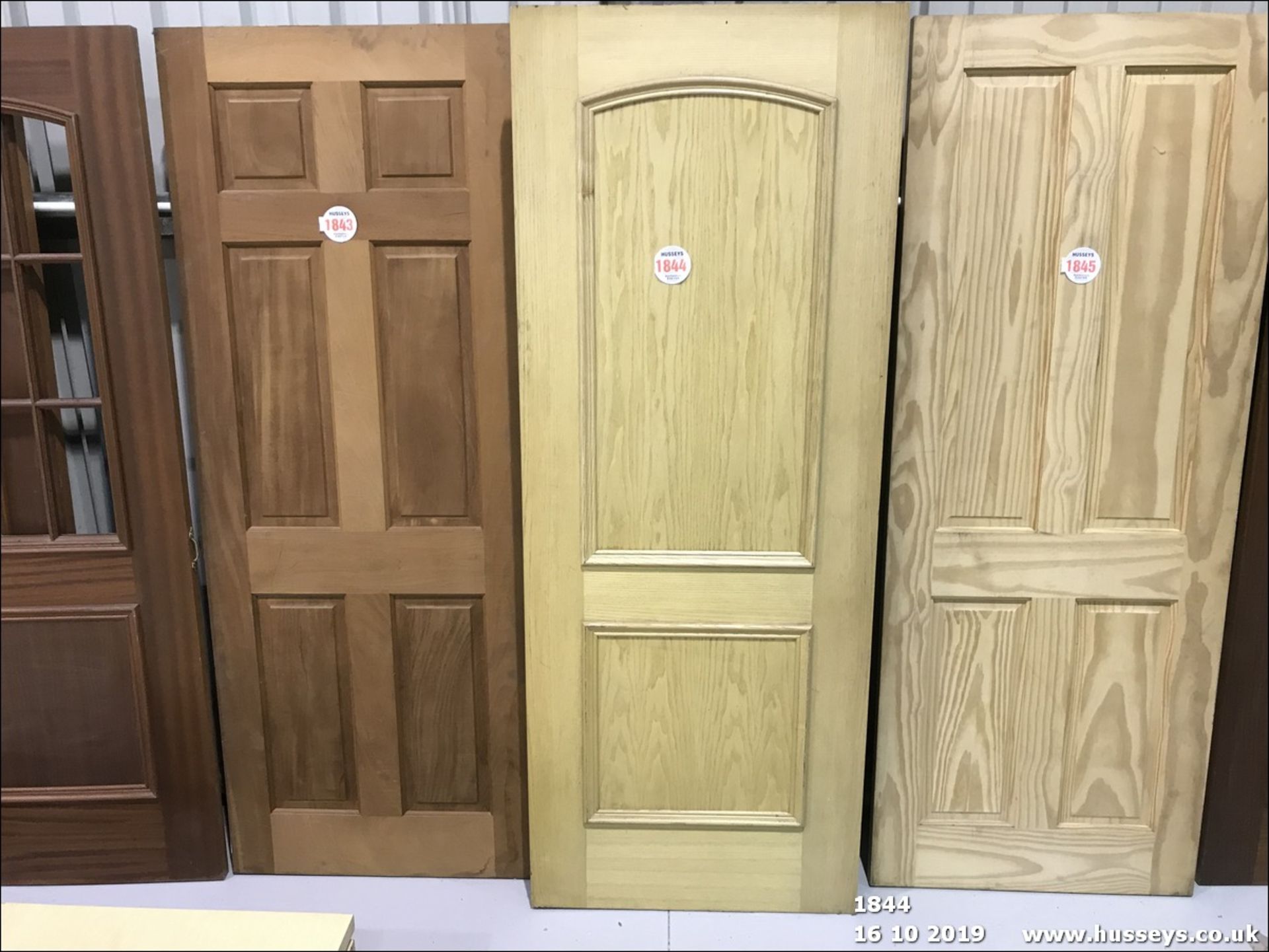 INTERNAL OAK VENEER DOOR 2FT 6INS X 6FT 6INS 762MM X 1981MM