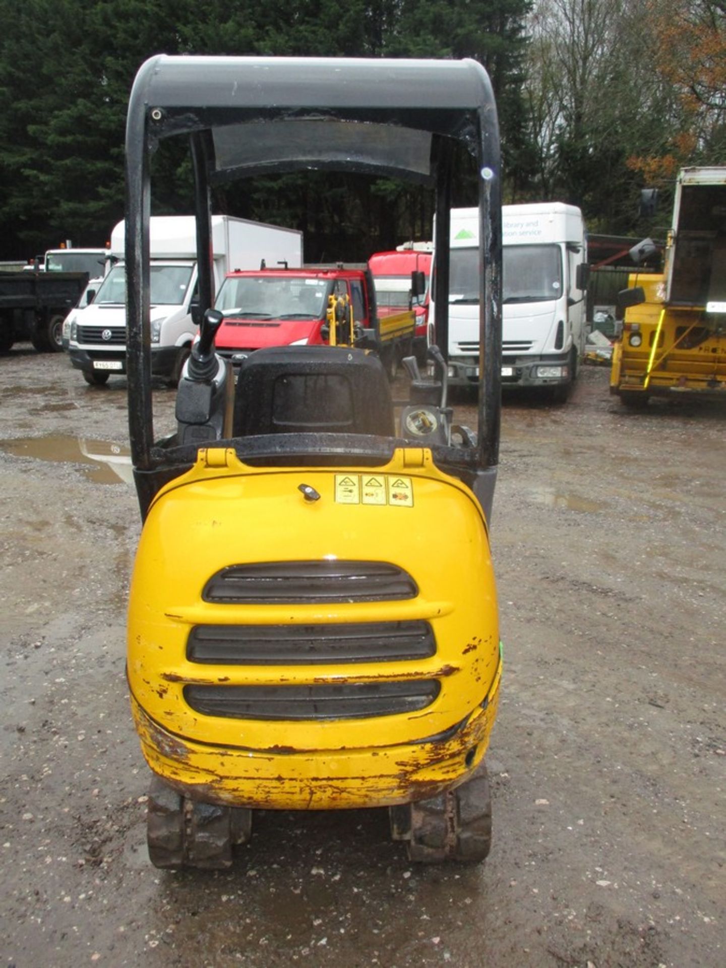 JCB 8014 C/W 3 BUCKETS (2190 HOURS) 2005 - Image 4 of 6