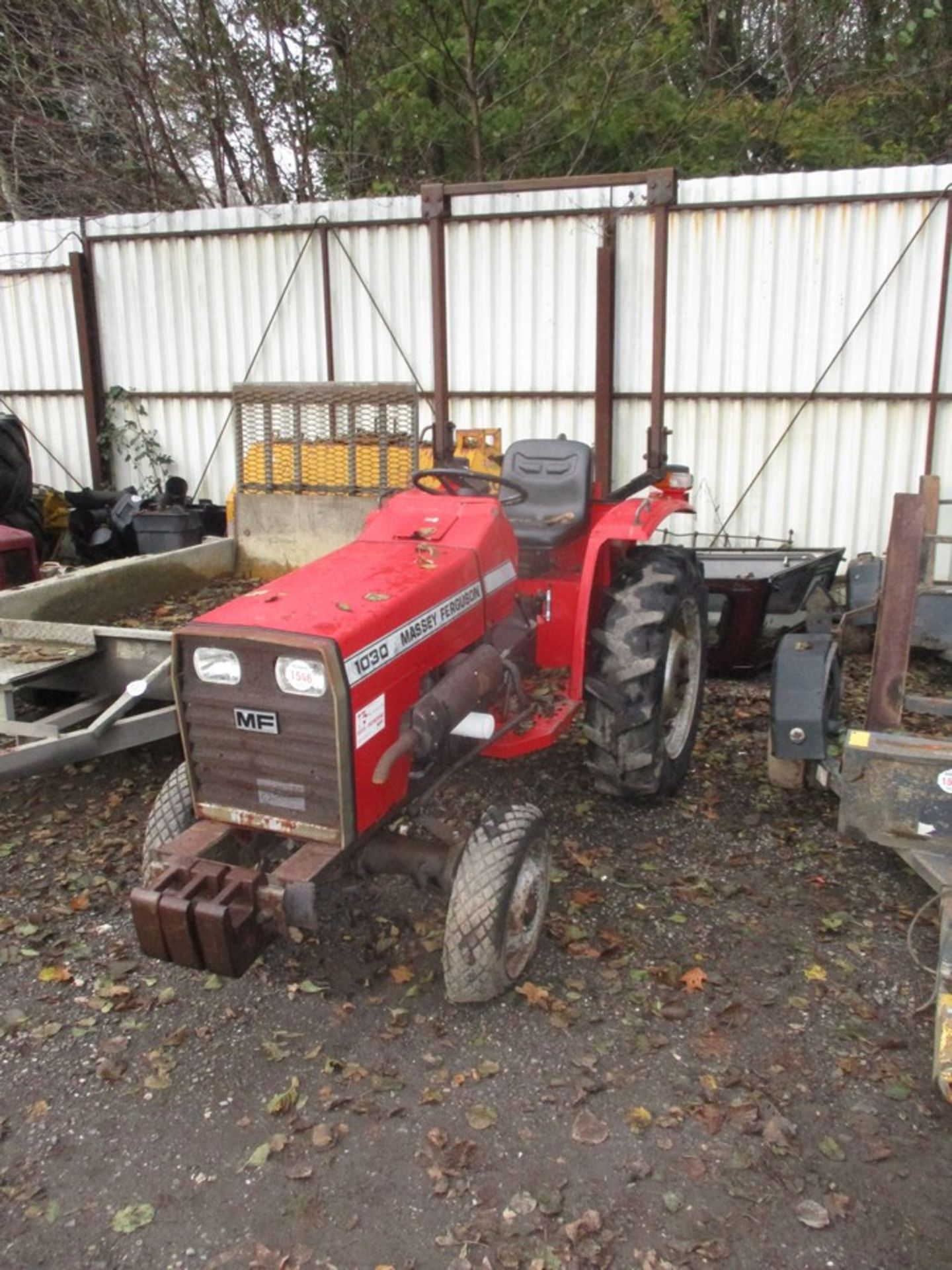 MASSEY FERGUSON 1030 COMPACT TRACTOR 1211HRS