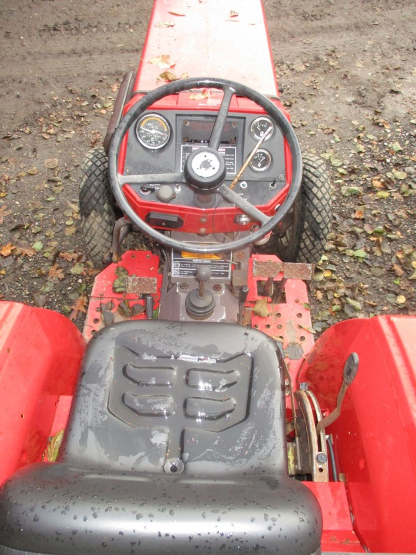 MASSEY FERGUSON 1030 COMPACT TRACTOR 1211HRS - Image 4 of 4