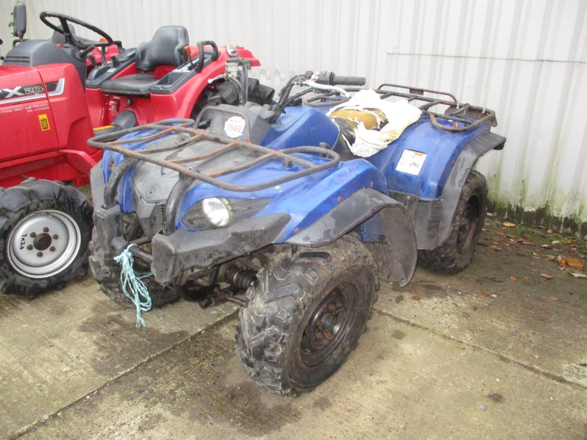 YAMAHA 4WD QUAD WA13 FFP C/W KEY STARTS RUNS DRIVES