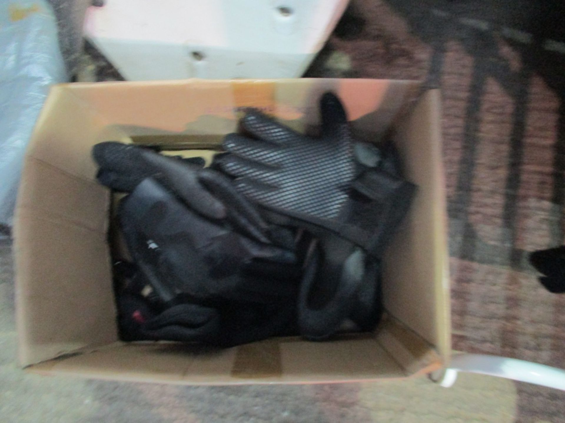 5 SURF BOARDS, ASSTD WET SUITS, GLOVES & BOOTS - Image 4 of 4