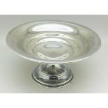 A silver pedestal bowl, 160g, diameter 15.