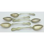 Five Dutch silver spoons, 101.