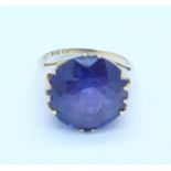 A 14ct gold and purple stone ring, 5.