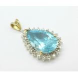 A 9ct gold and blue stone pendant, 2.