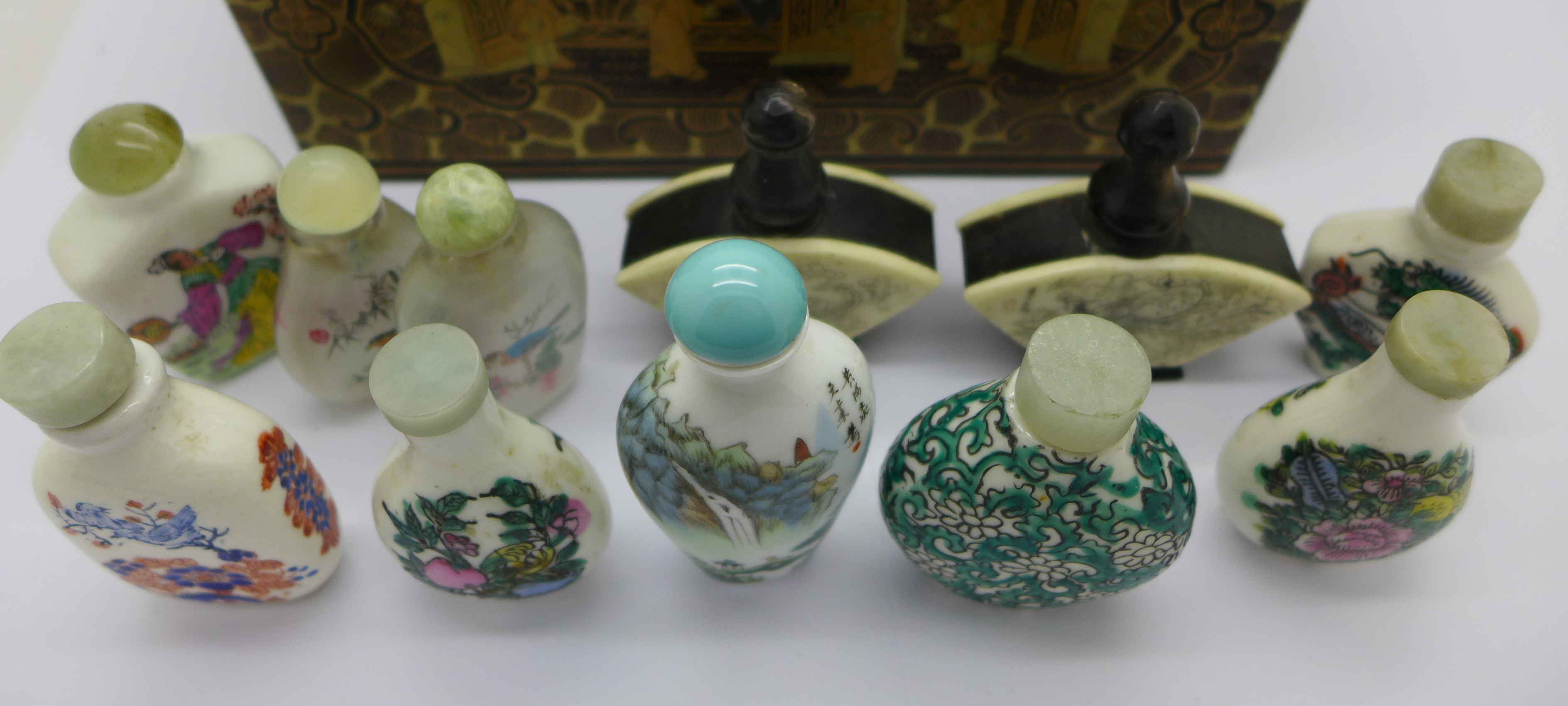 Twelve Chinese snuff boxes within a lacquered box, - Image 3 of 3