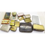 Vestas, snuff boxes, small metal purses, etc.