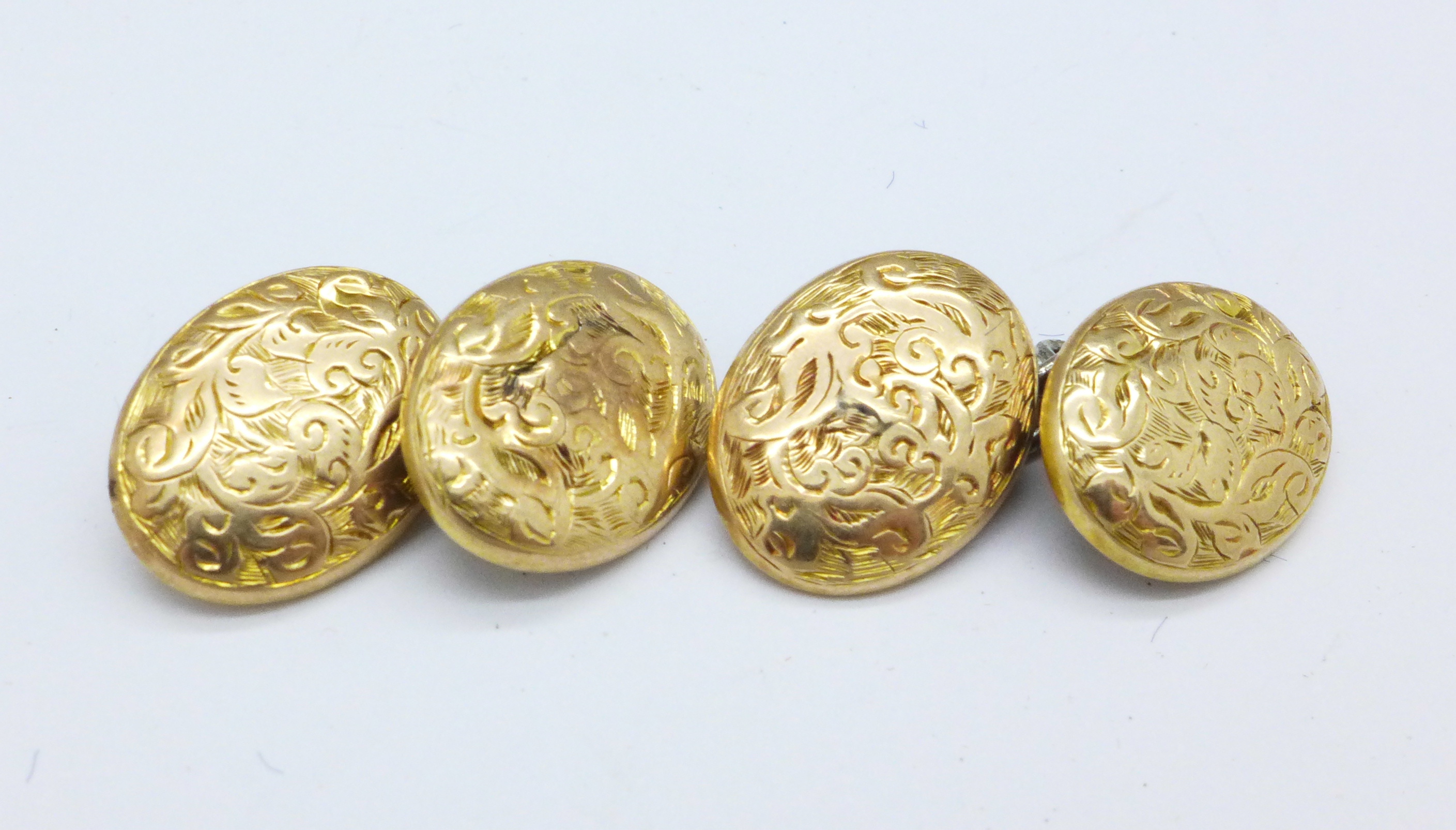 A pair of 10ct gold cufflinks, 5.