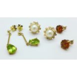 Three pairs of earrings, two marked 9ct gold, total weight 6.