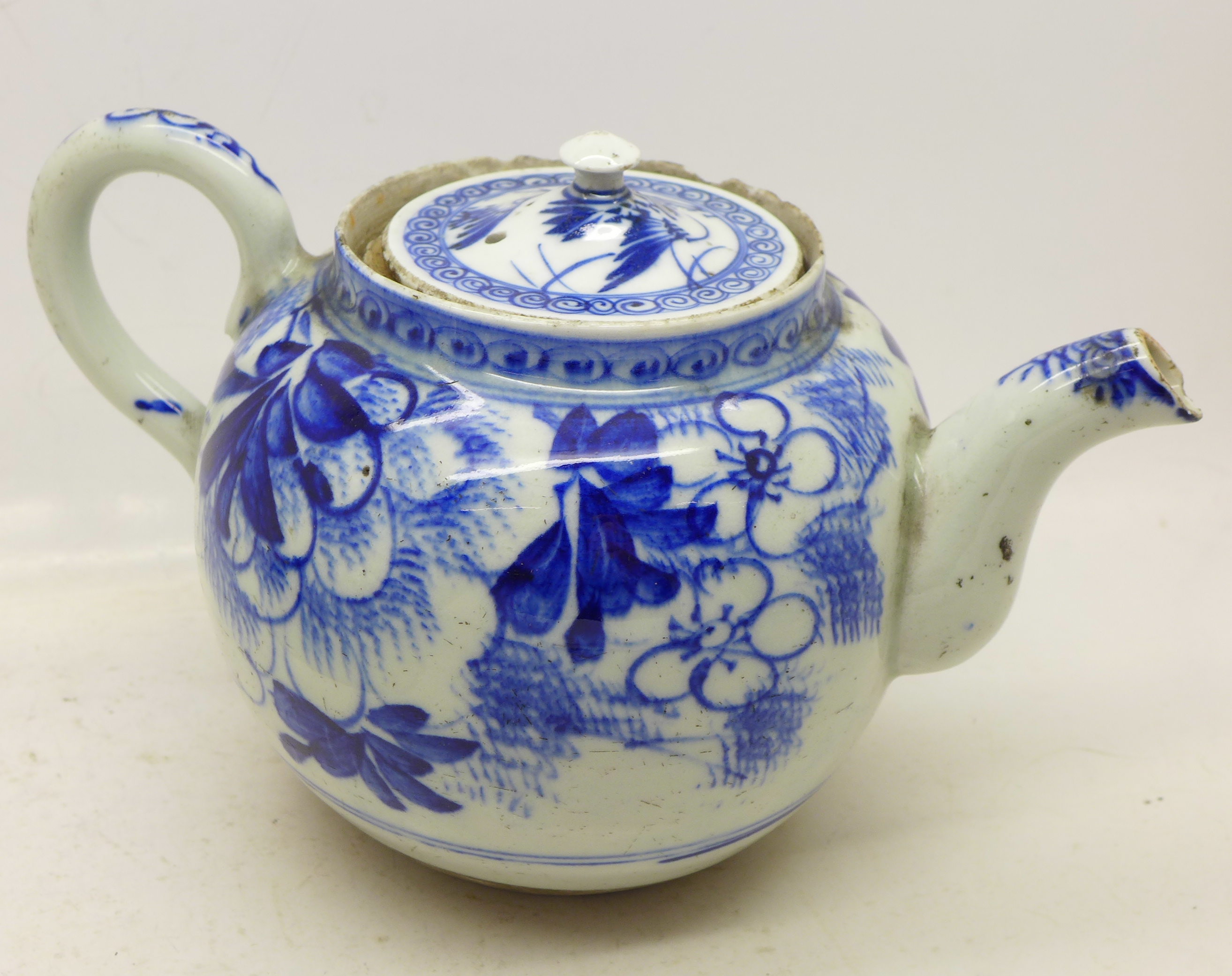 An 18th Century china teapot and a 19th Century china bowl, - Image 4 of 7