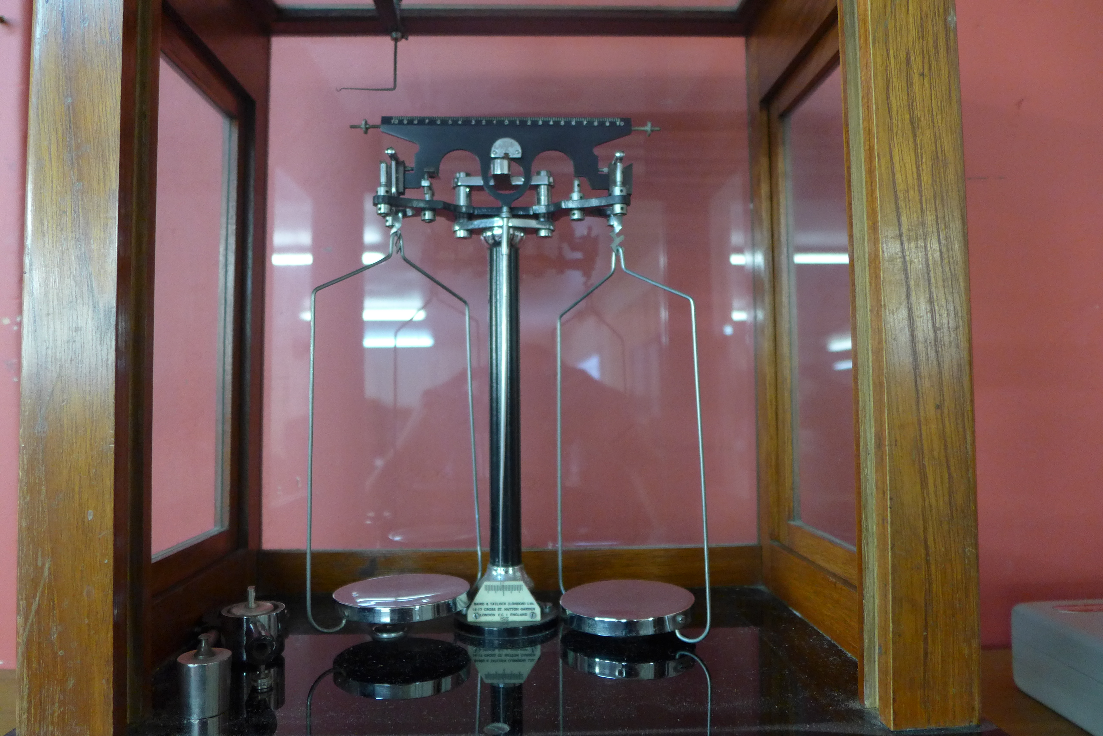 A mahogany and glass cased set of chemist balance scales - Image 2 of 4
