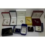 Assorted silver jewellery,