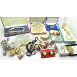 Vintage jewellery,