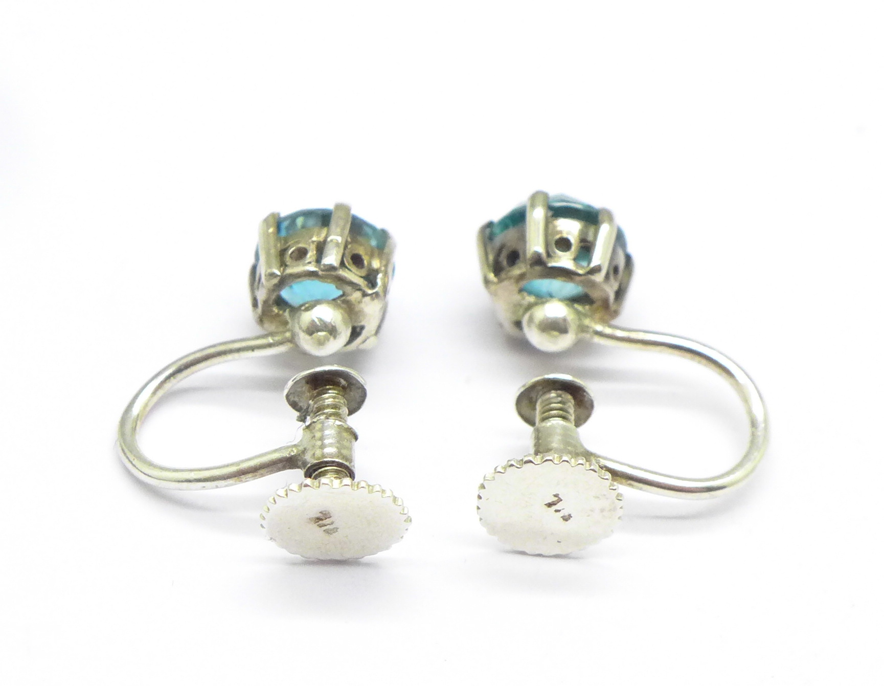 A pair of vintage screw back cubic zirconia set earrings - Image 2 of 3