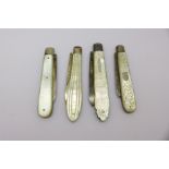 Four pocket knives with silver blades and decorated mother of pearl handles