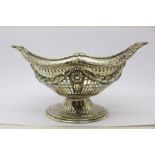 A silver bon bon dish, London 1911, 123g,