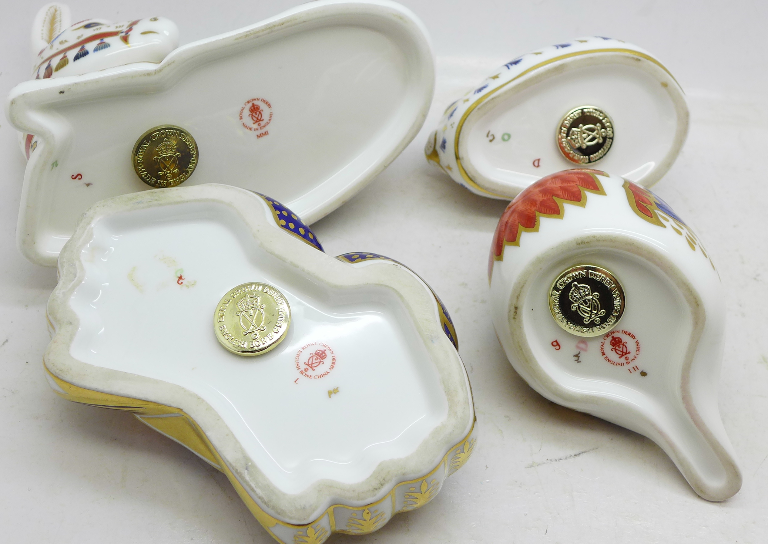 Four Royal Crown Derby paperweights including crab - Image 3 of 3