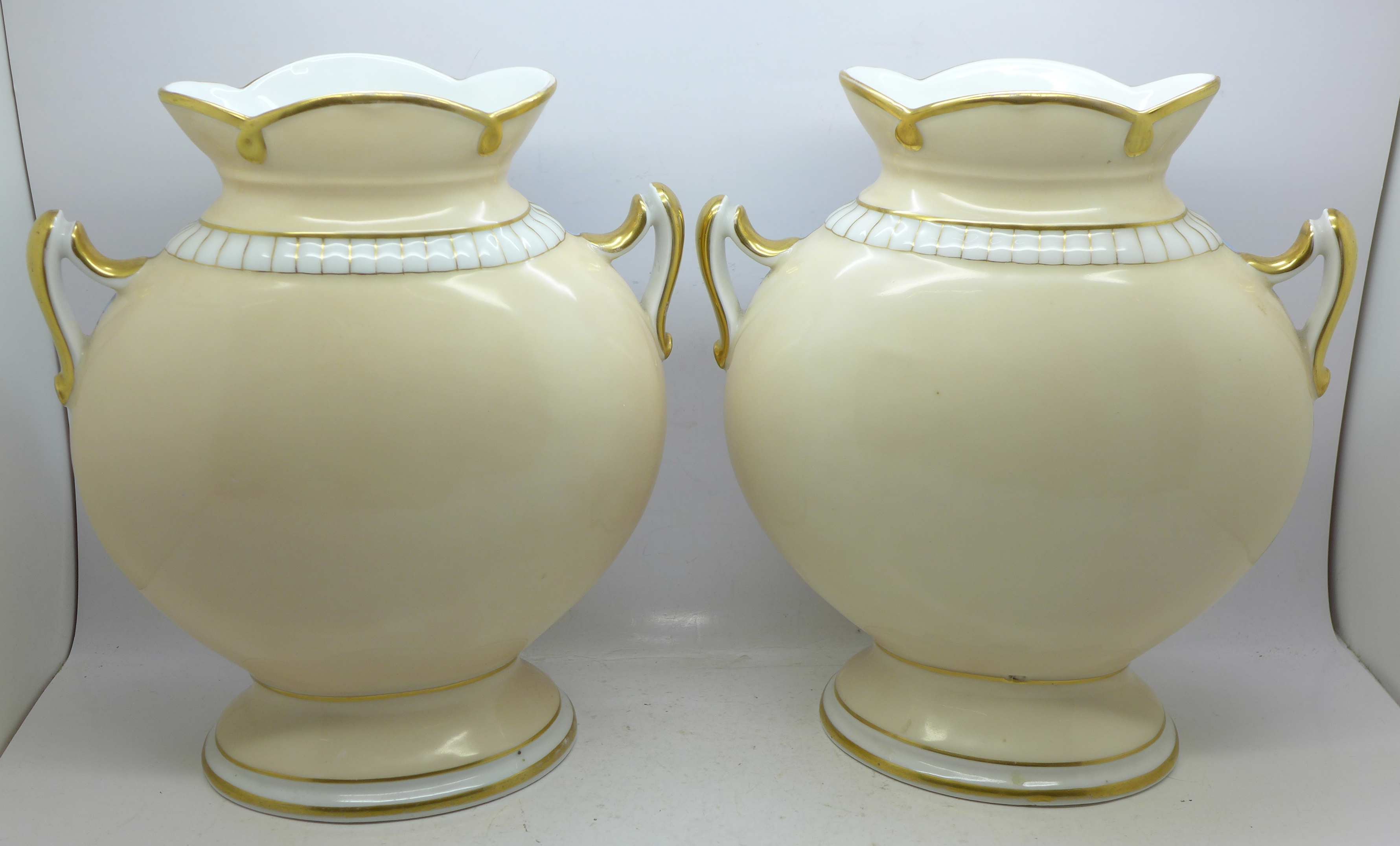 A pair of continental two handled vases - Image 2 of 3