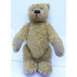 A Cameo Collection, Susan Johnson straw filled articulated Teddy bear,