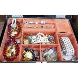 A box of costume jewellery, 1.