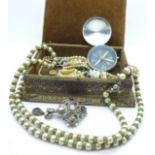 A jewellery box with jewellery, 0.