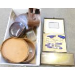 Assorted leather jewellery boxes, compacts, cigarette boxes, etc.