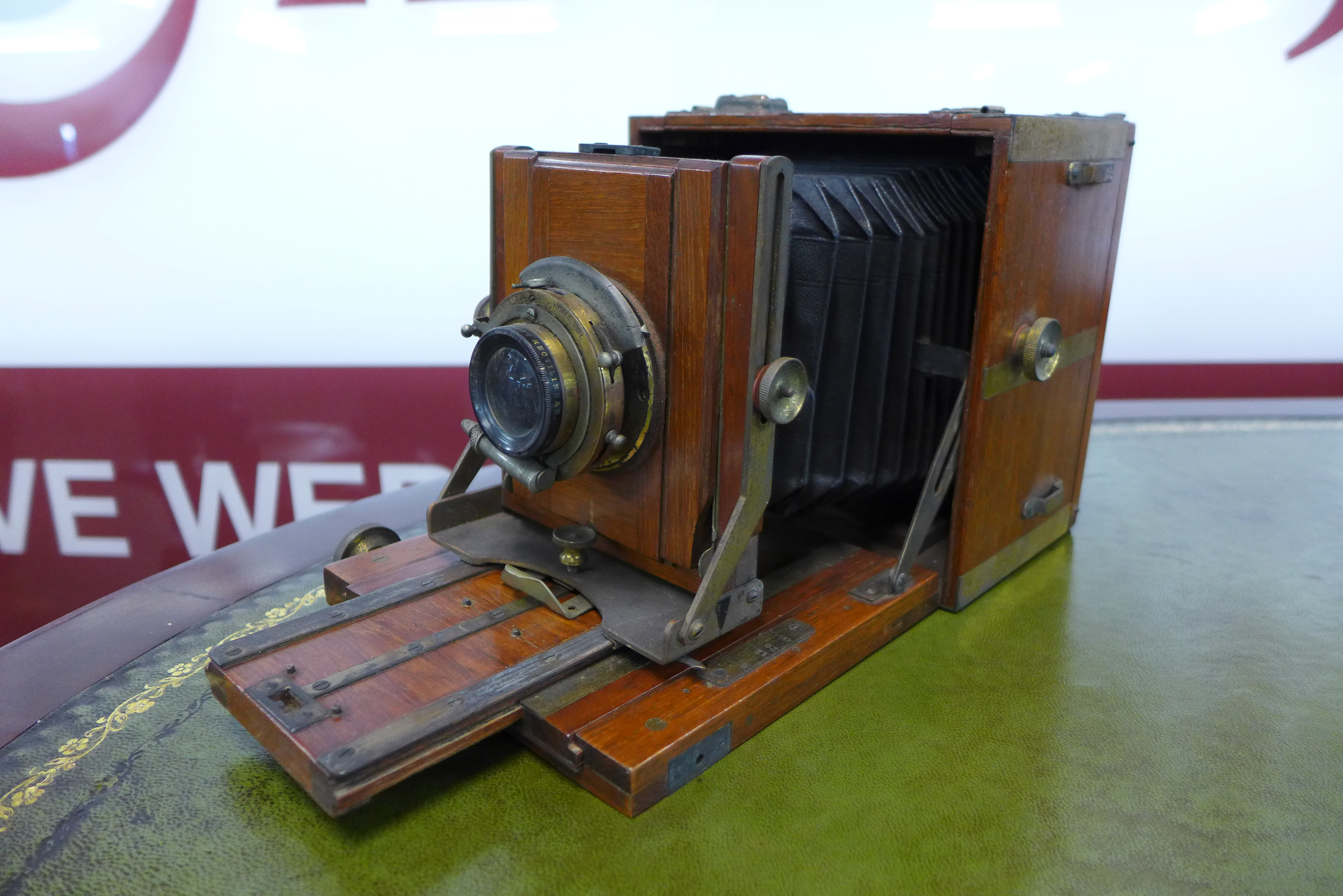 A Victorian plate camera with additional lens and canvas covered box - Image 2 of 4