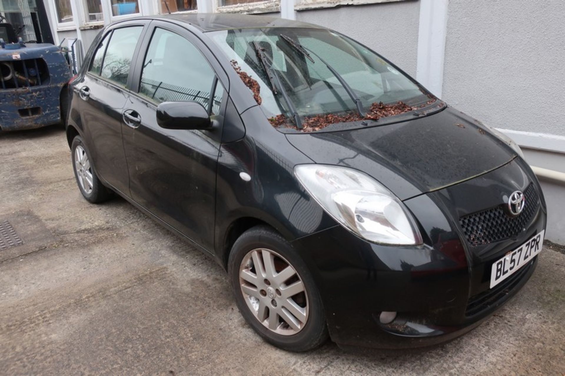 A 2008 Toyota Yaris TR Special Edition five door hatchback, registration number BL57 ZPR, 1296cc, - Image 2 of 10