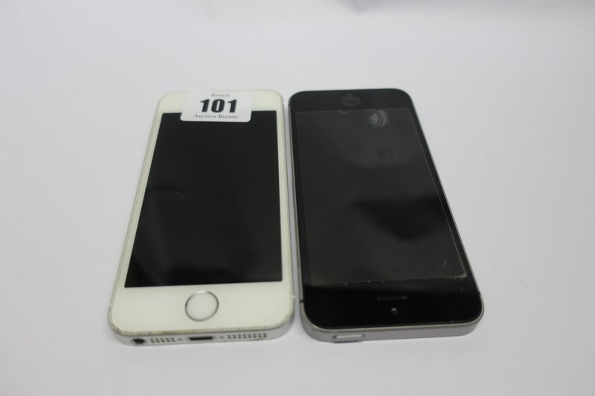 Two Apple iPhone SE A1723 (IMEI numbers: 359145079118428 / 359225070379177) (Both activation