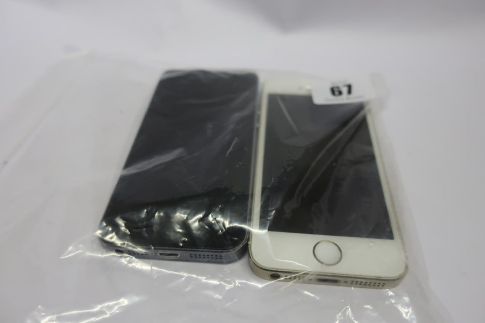 Two Apple iPhone 5S A1457 (IMEI numbers: 352049068475236 / 352055061486781) (Both activation