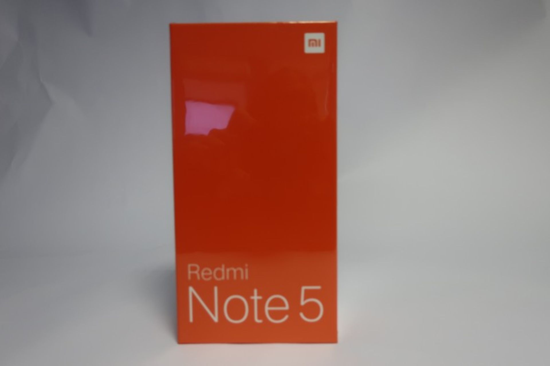A boxed as new Xiaomi Redmi Note 5 Global Version 64GB dual sim phone (IMEI 1; 867195030647655) with