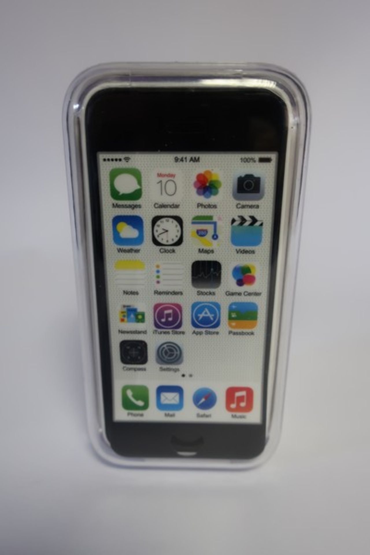 A boxed as new iPhone 5C 32GB model A1532 in white (IMEI; 358824051967165).