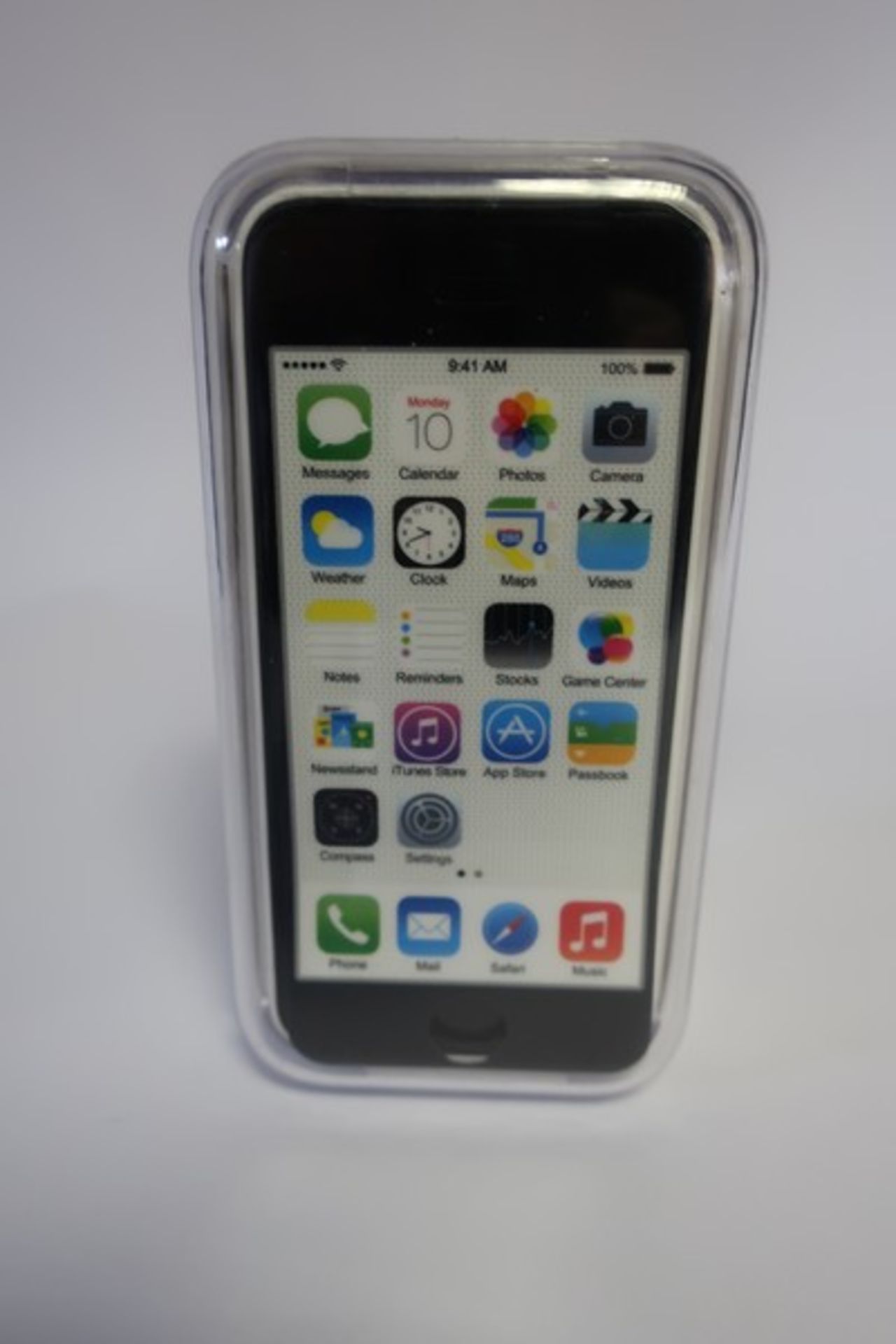 A boxed as new iPhone 5C 32GB model A1532 in white (IMEI; 358537052636601).