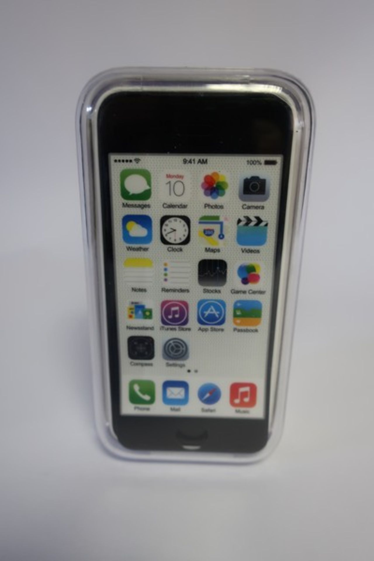 A boxed as new iPhone 5C 32GB model A1532 in white (IMEI; 357990052538007).
