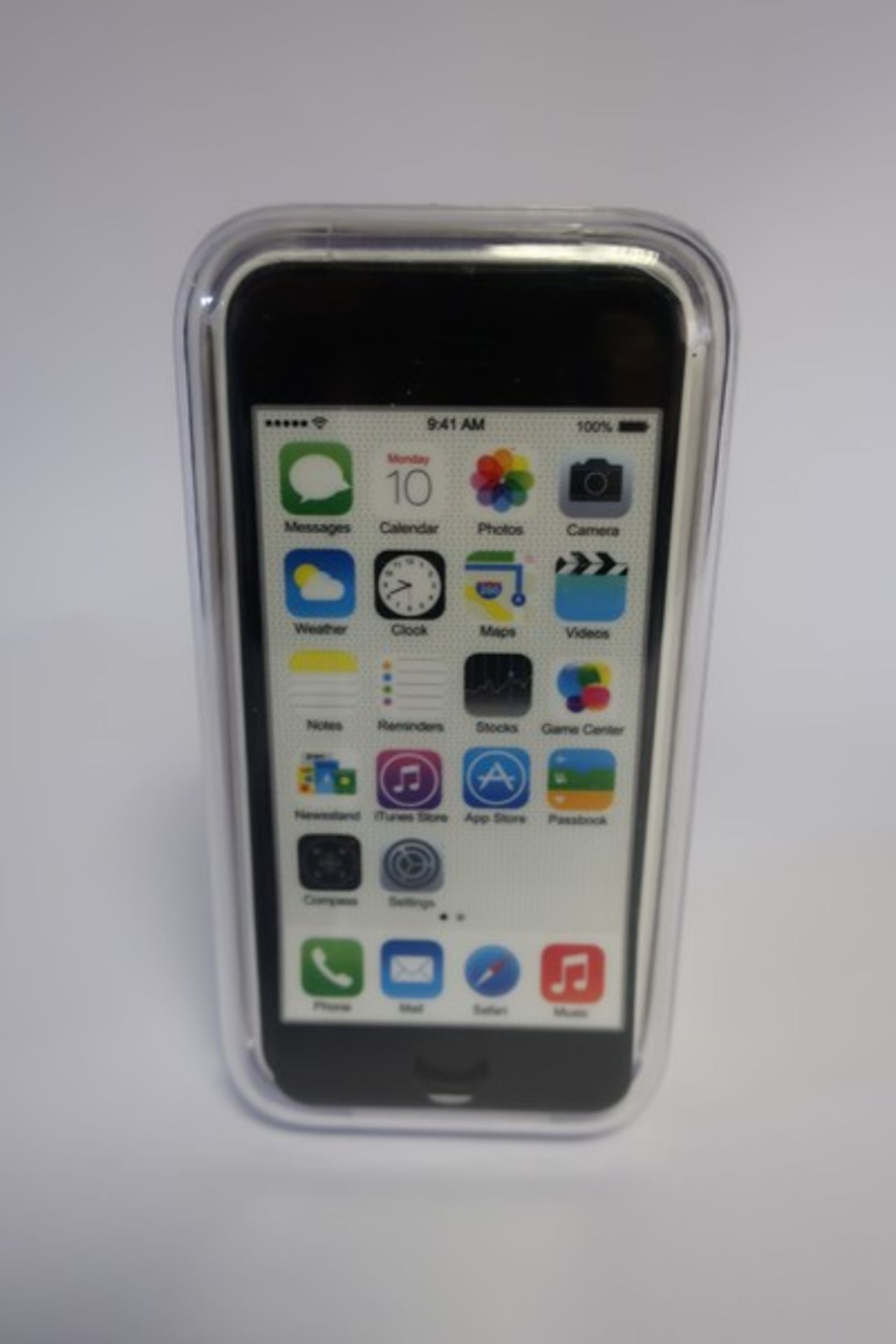 A boxed as new iPhone 5C 32GB model A1532 in white (IMEI; 357991051392420).